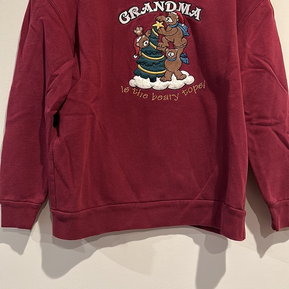 Vintage Christmas Grandma is the Beary Tops! Sweatshirt - Picture 4 of 11